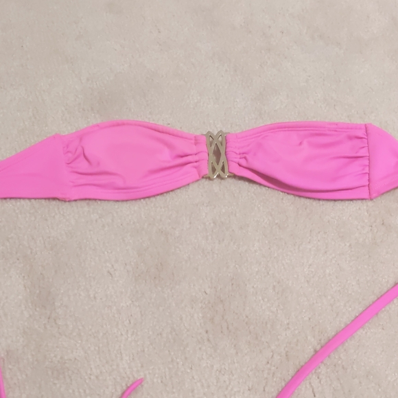 Strapless fuchsia pink bikini top - Picture 2 of 2